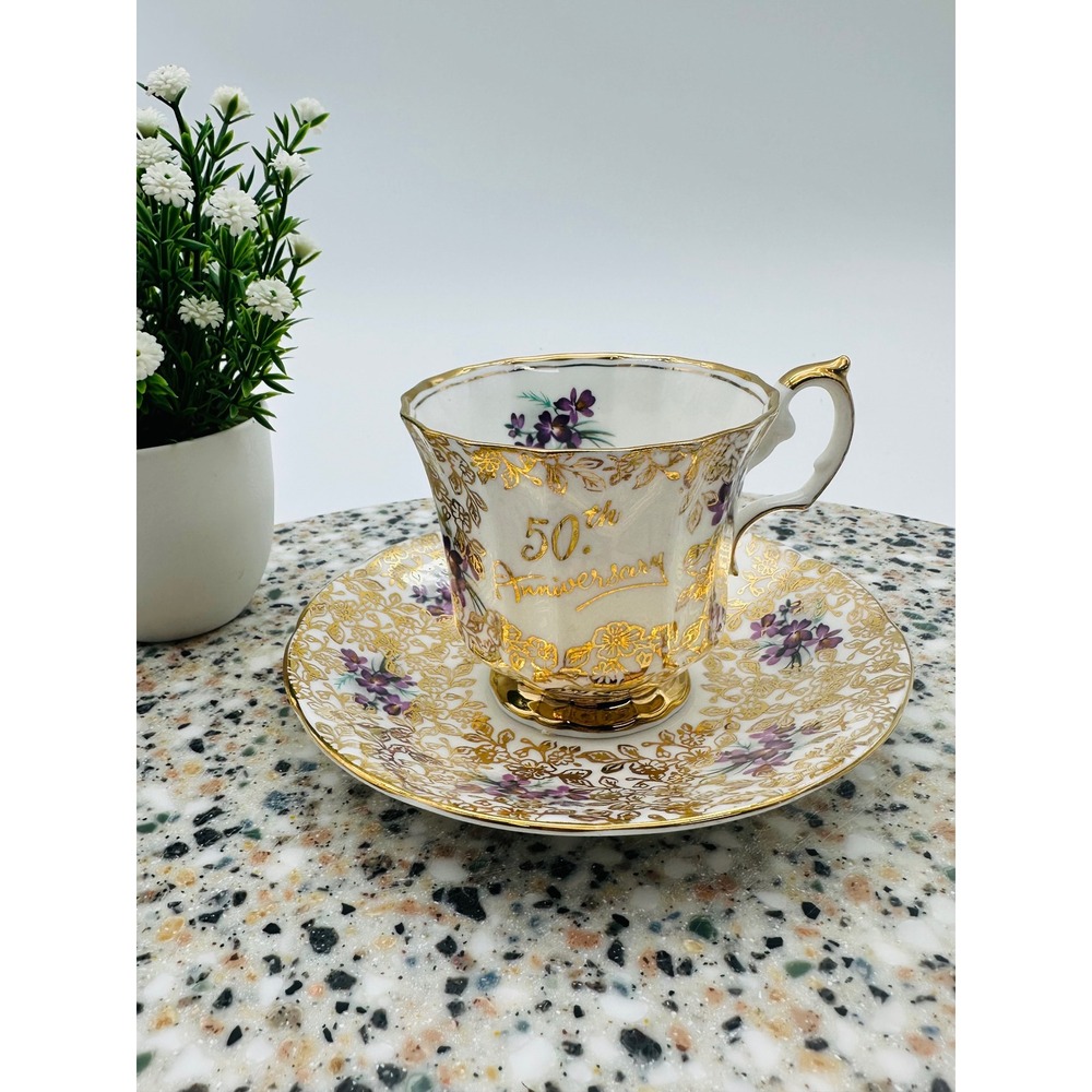 Elizabethan 50th Anniversary Fine Bone China Tea Cup Saucer Set Gold Violets